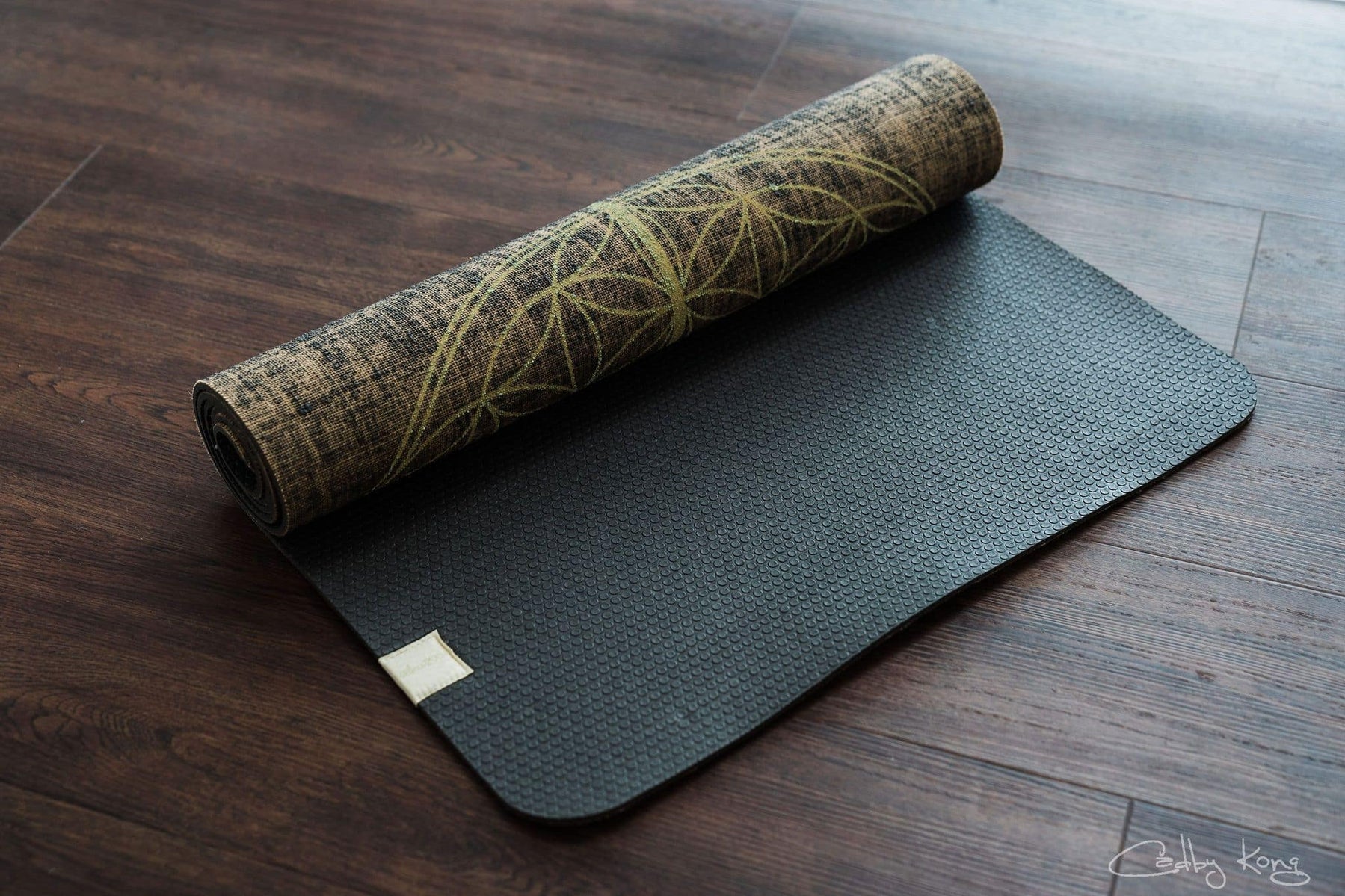 FLOWER OF LIFE BLACK ORGANIC JUTE 100% ECO YOGATRIBE® MAT - Auckland  Physiotherapy